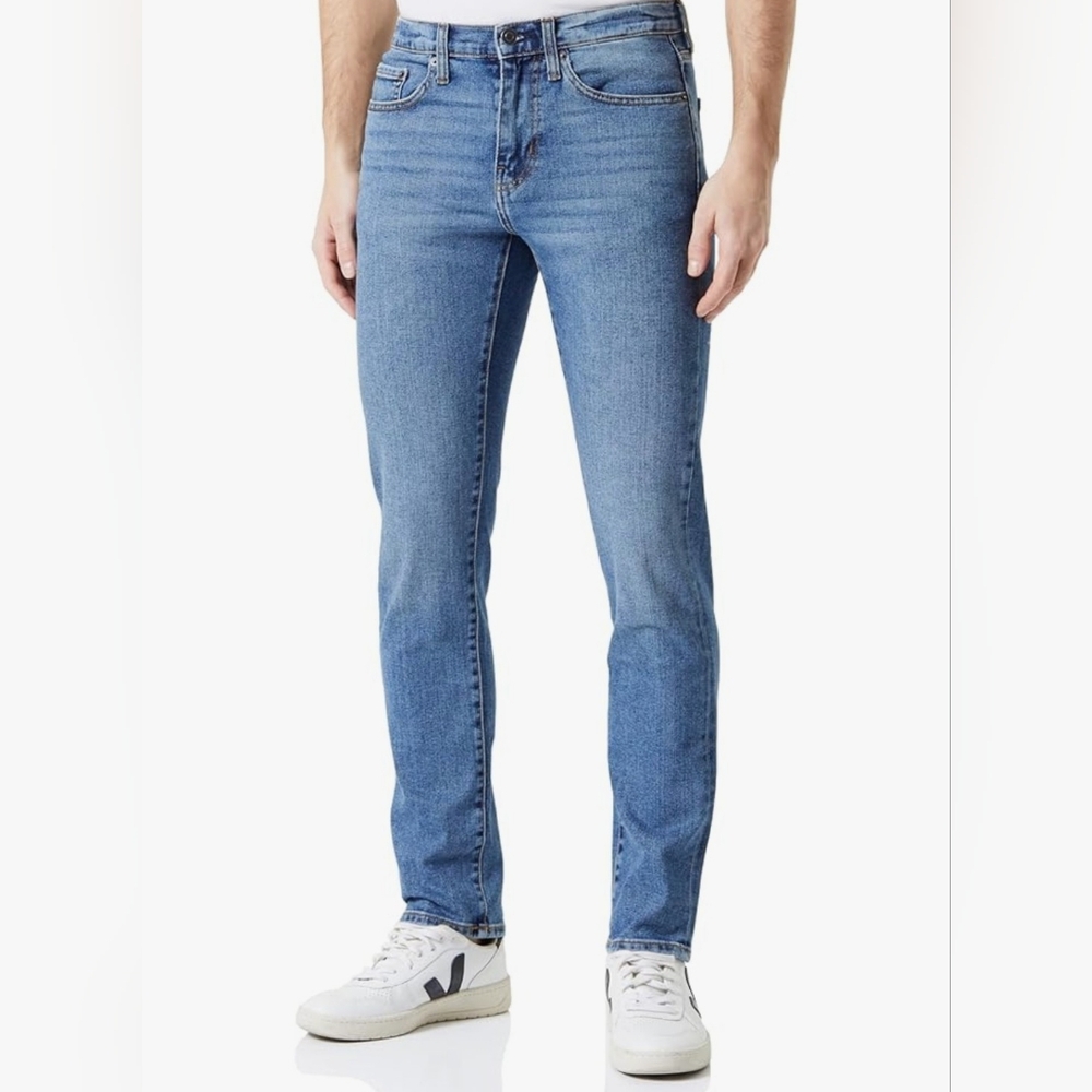 Amazon Essentials Men's Blue Jeans
